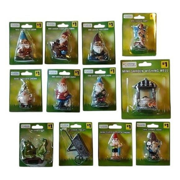 Lot of 12 Mini Garden Figurines Accessories Gnomes Well Trolley Frogs Fairy New - Picture 1 of 15